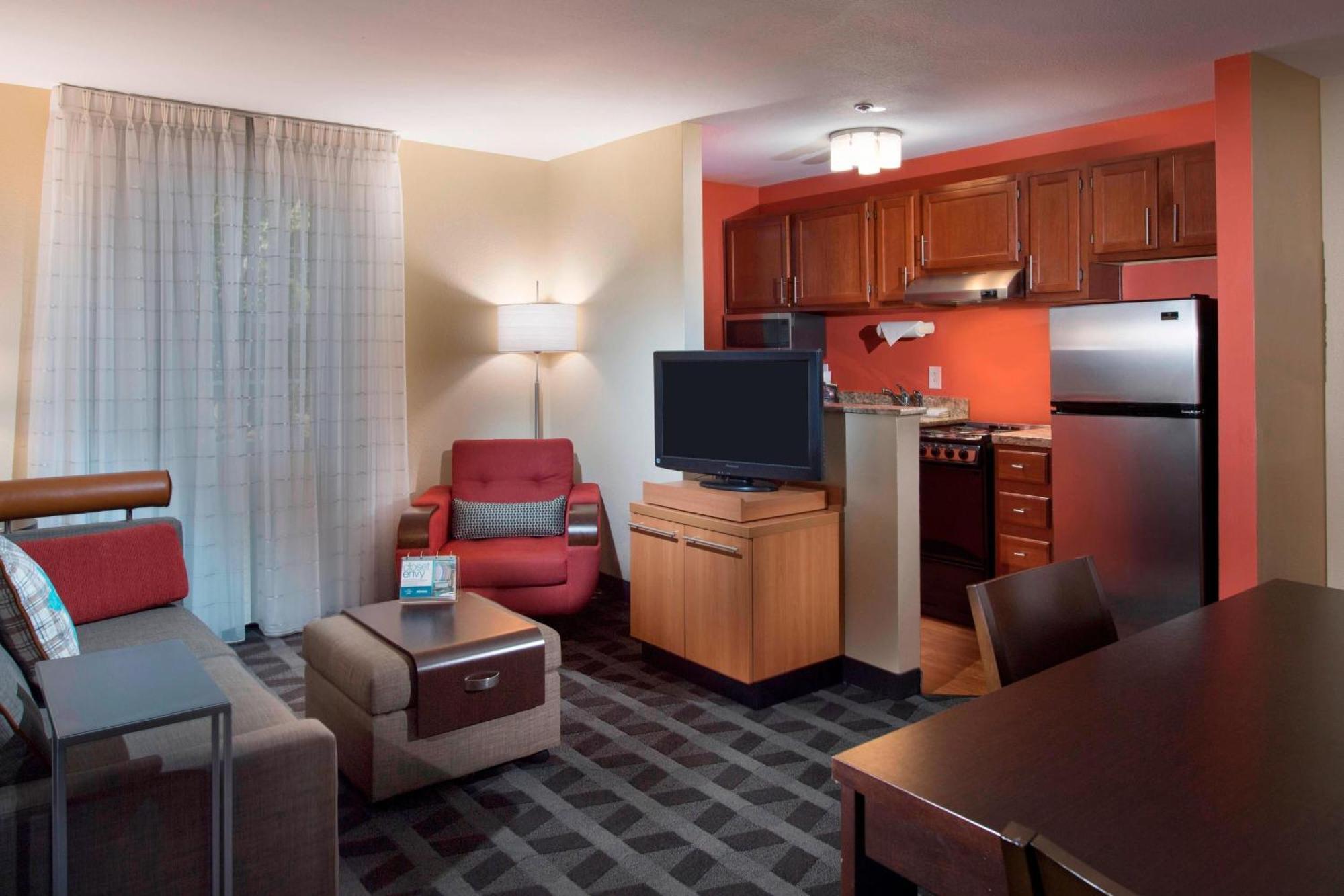 Towneplace Suites By Marriott Atlanta Алфарета Екстериор снимка