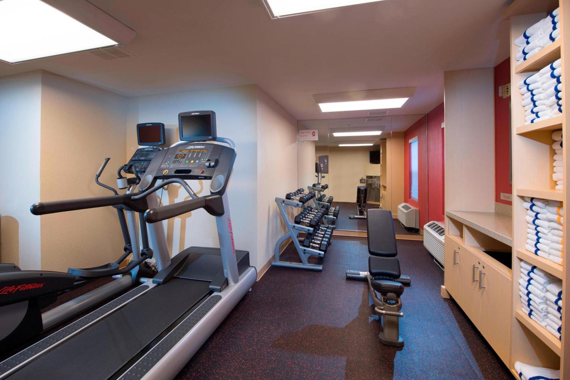 Towneplace Suites By Marriott Atlanta Алфарета Екстериор снимка