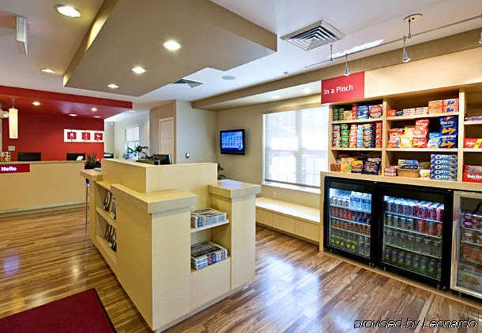 Towneplace Suites By Marriott Atlanta Алфарета Интериор снимка
