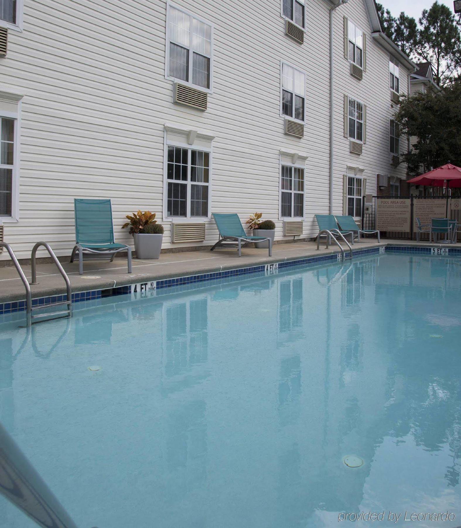 Towneplace Suites By Marriott Atlanta Алфарета Екстериор снимка